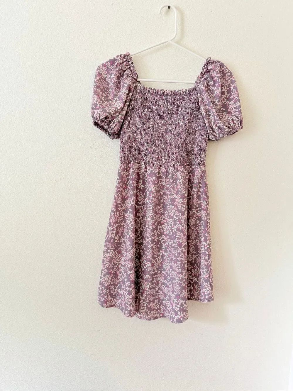 Walking on sunshine Girl’s Dress size Medium